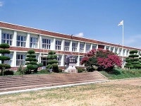 임천중학교