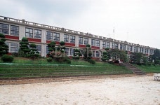 삼기중학교
