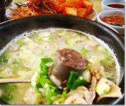 소문난 고향순대국 전문점