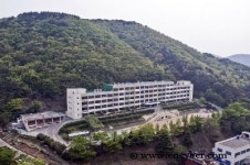 영남중학교