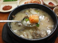 임실왕족발순대국집