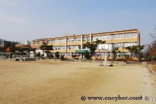 초전중학교