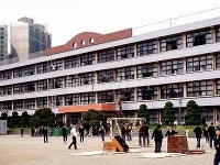 성일중학교