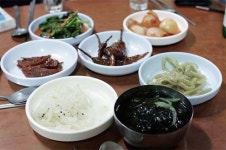 덕산오징어보쌈