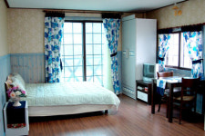 문리버갤러리펜션