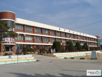 삼원초등학교