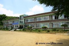 광시중학교