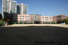 상도초등학교