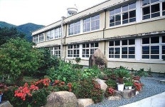 덕산초등학교