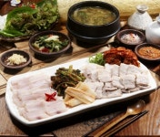 통큰감자탕보쌈n국밥