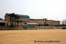동광중학교
