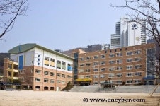 용호중학교
