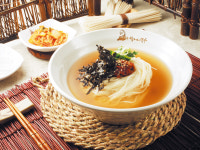 명동할머니국수본점