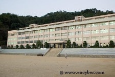 남강중학교