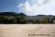 대명중학교