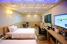 MJ MOTEL