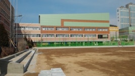 한백중학교