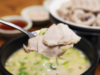 쌍둥이돼지국밥 본점