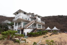 솔까치팬션