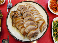 토실토실왕족발