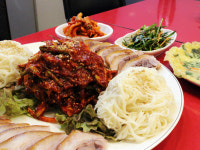토실토실왕족발