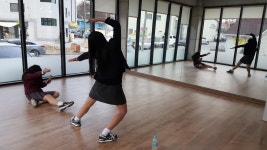 뿌리실용음악학원
