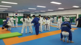 군포시유도회관