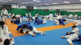 군포시유도회관
