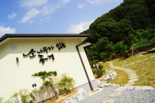 펜션소나무가있는풍경
