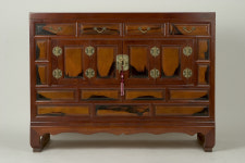 고가구전문점 신씨방