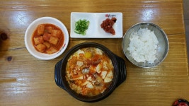 전주팔미콩나물국밥 봉덕동점