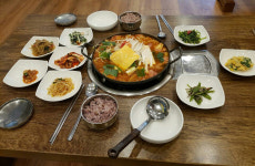 우렁쌈밥마을