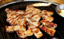 흑돼지삼백식당 용인상현점