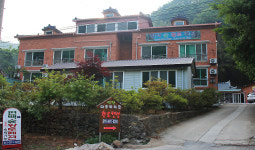 편백숲황토펜션