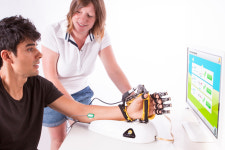 우림테크놀로지