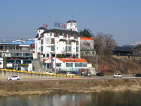 강변모텔