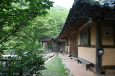 묘향민박