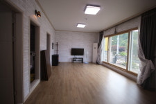 장태산 노랑펜션