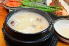 왕골남서문장작불곰탕 본점