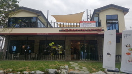 더웨이닝커피 강주연못점