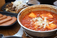 밥장인 상무지구점