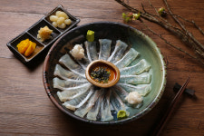 이자카야나무 대치점