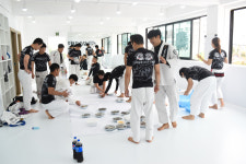칼슨그레이시코리아 아산본관