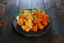 뭐꼬뭐꼬숯불두마리치킨&모락로제떡볶이 향남점