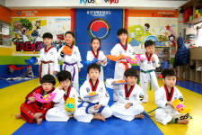 용인대백호태권도