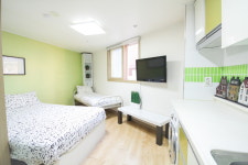 자자 백팩커스 호스텔