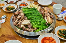 동궁염소탕