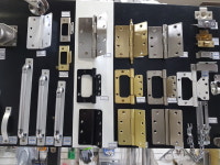 삼현금속철물장식