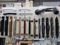 삼현금속철물장식