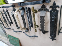 삼현금속철물장식